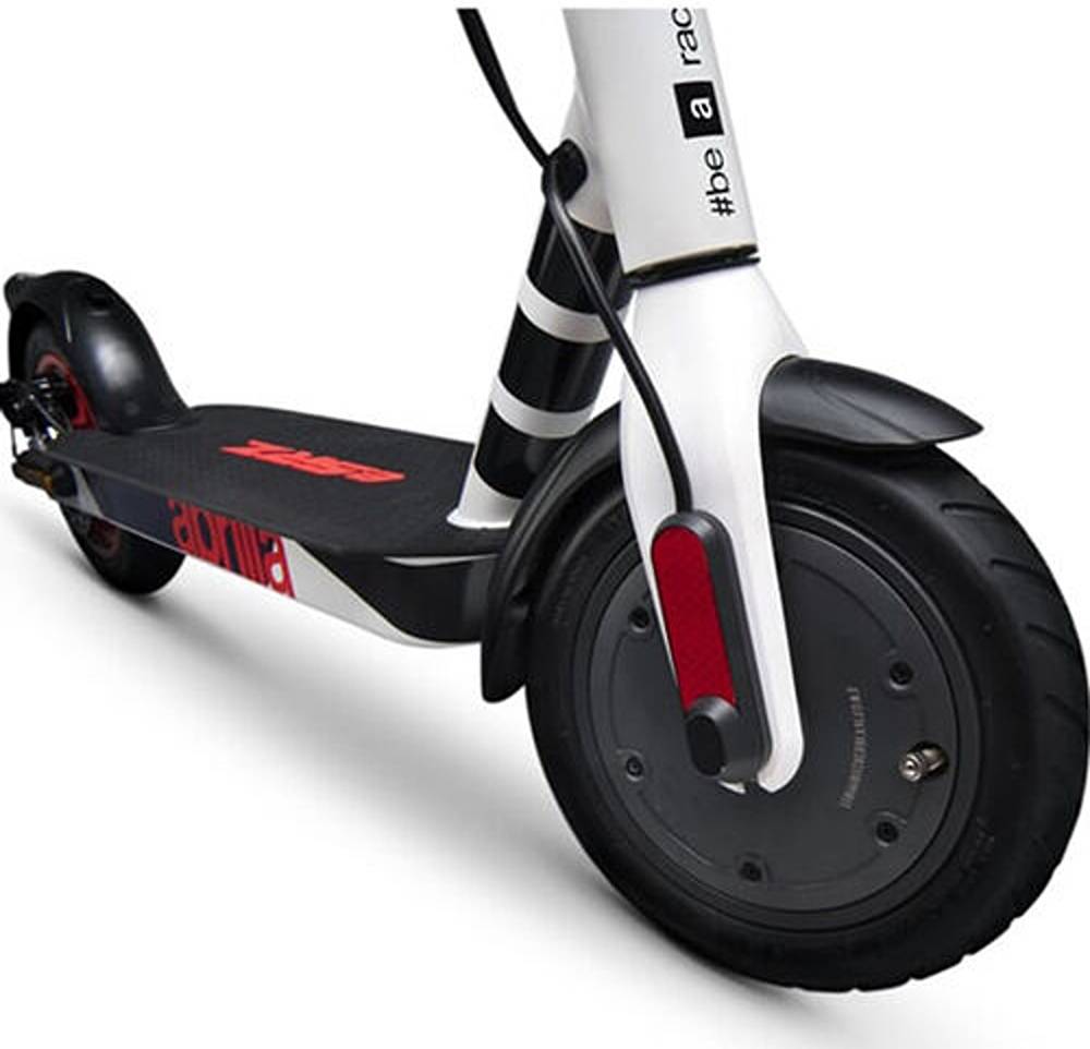 Aprilia eSRZ Electronic Scooter, 600W Peak Motor Power, Up to 20km Travel Range, 25km/h Top Speed, Black