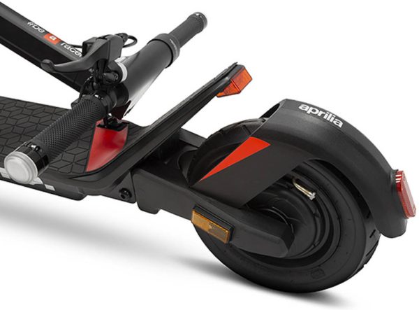 Aprilia ESR2 E-Scooter, Turn Signals And Reflector, 25 km/h E-Scooter, 350W Motor Power, Up to 25km Travel Range, Black - Image 6