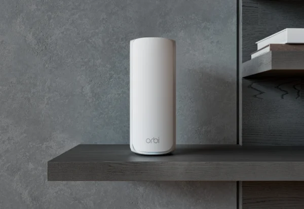 NETGEAR Orbi 770 Series Tri-Band WiFi 7 Mesh Add-on Satellite (RBE770) – Works with Orbi RBE772 and RBE773, Security Features, Up to 11Gbps, Covers up to 2,750 sq ft, 2.5 Gig LAN Ports, RBE770-100EUS - Image 5